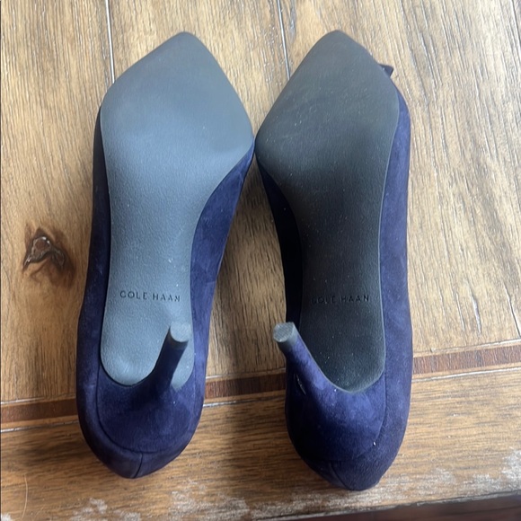 Cole Haan Navy  Heels Elegant Suede Design - Picture 5 of 7